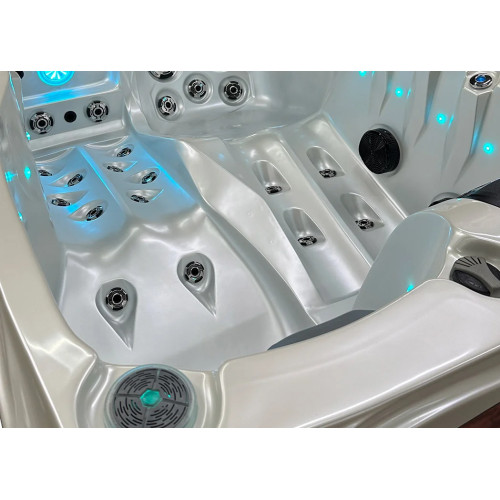 SPA 2 places Romantic White Pearl 46 jets